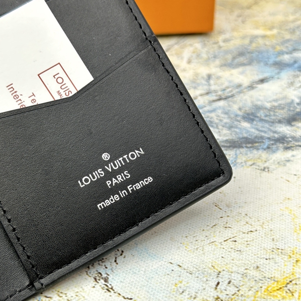 LVコピーウォレット細部ディテール